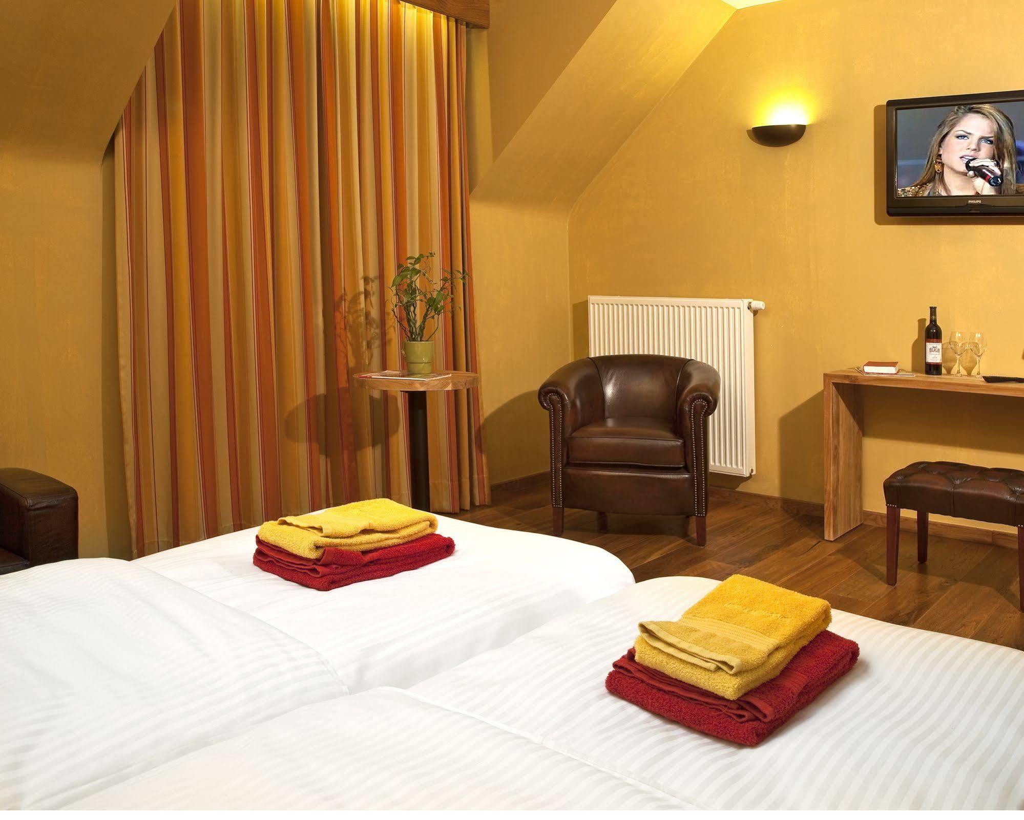 Country Lodge Hotel Moriaanshoofd Oudenaarde Dış mekan fotoğraf